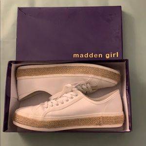 Steve Madden Ariaa Shoes, size 9 W